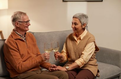Older couple drinking wine